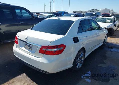 2013 Mercedes-Benz E 350 из США, поврежденный, VIN WDDHF5KB2DA663296